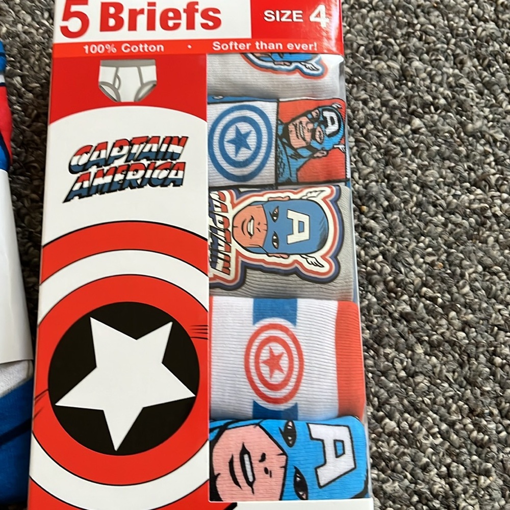 Captain America bundle - Picture 2 of 3